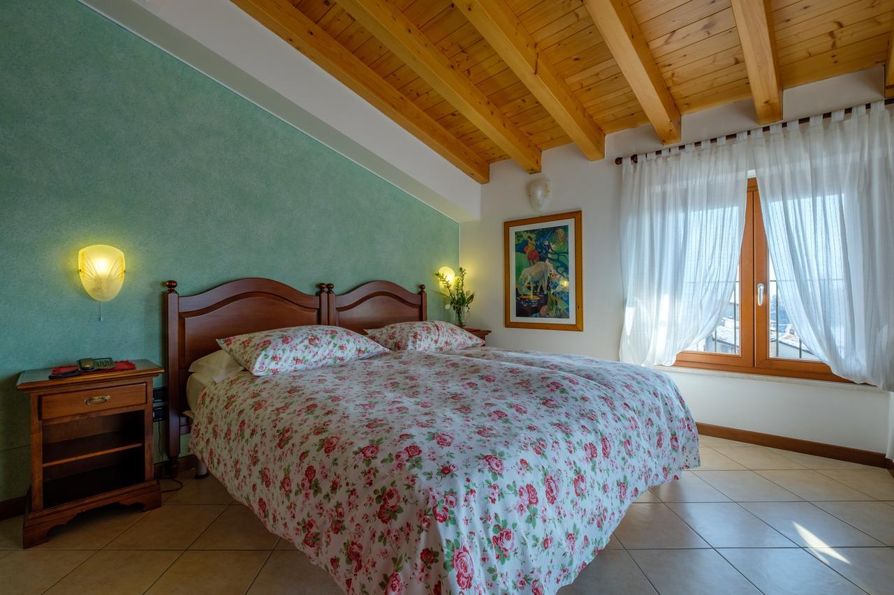 Hotel Tre Punte Gargnano Bagian luar foto