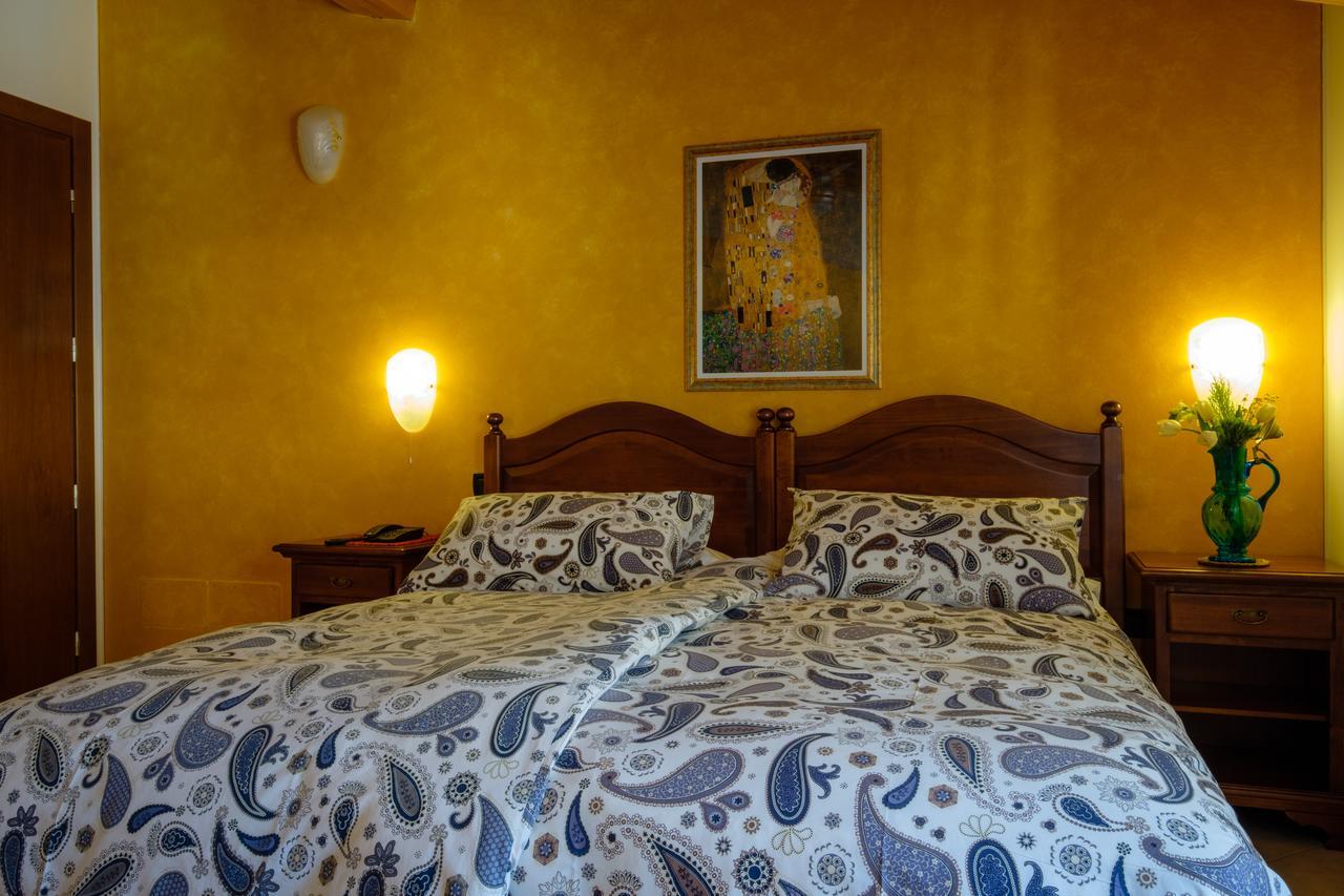 Hotel Tre Punte Gargnano Bagian luar foto